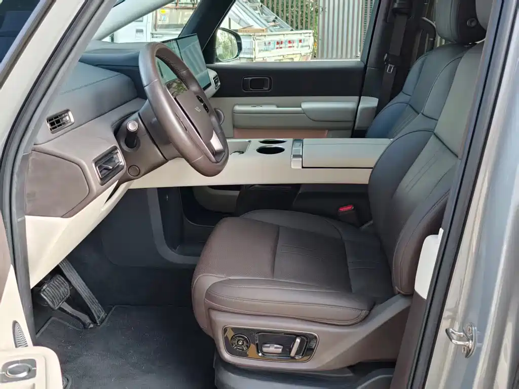 Li Auto Li MEGA — миниатюра 10