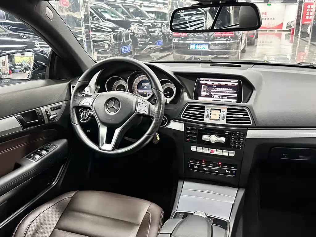 Mercedes-Benz E-Class (Import) — миниатюра 15