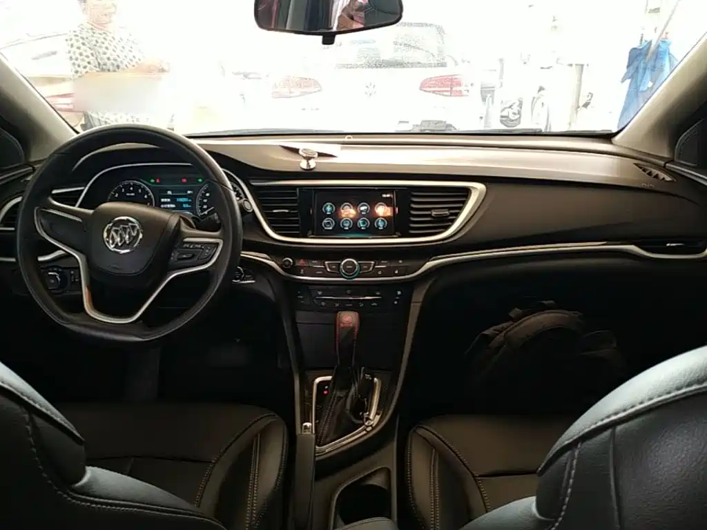 Buick Excelle — миниатюра 10