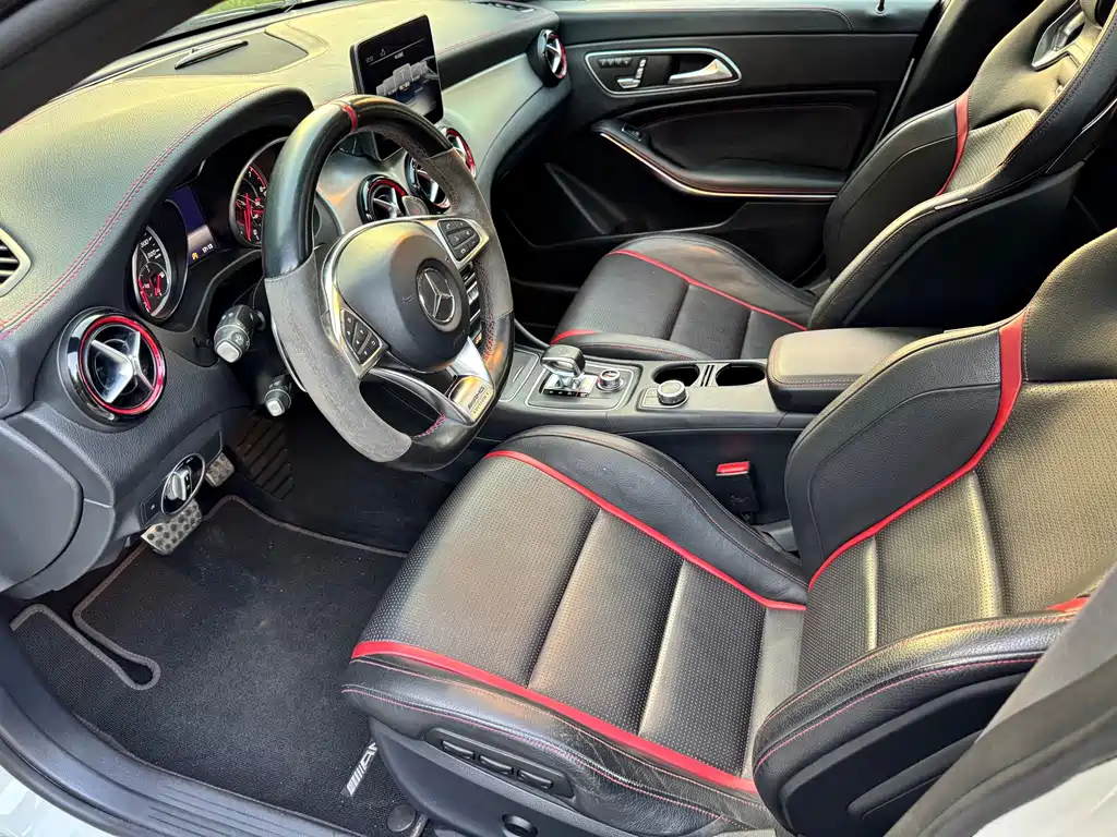 Mercedes-Benz CLA AMG — миниатюра 9
