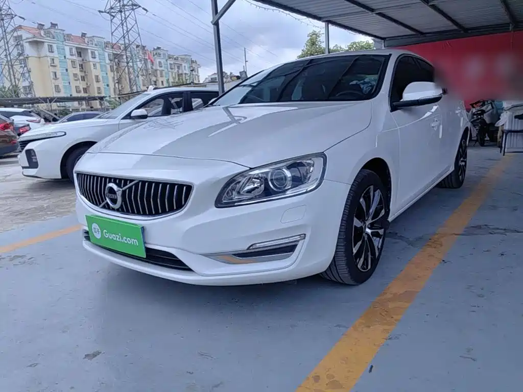 Volvo S60 — миниатюра 2