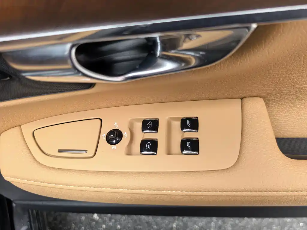 Volvo S90 — миниатюра 17