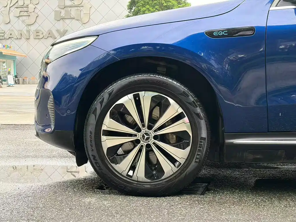 Mercedes-Benz EQC — миниатюра 8