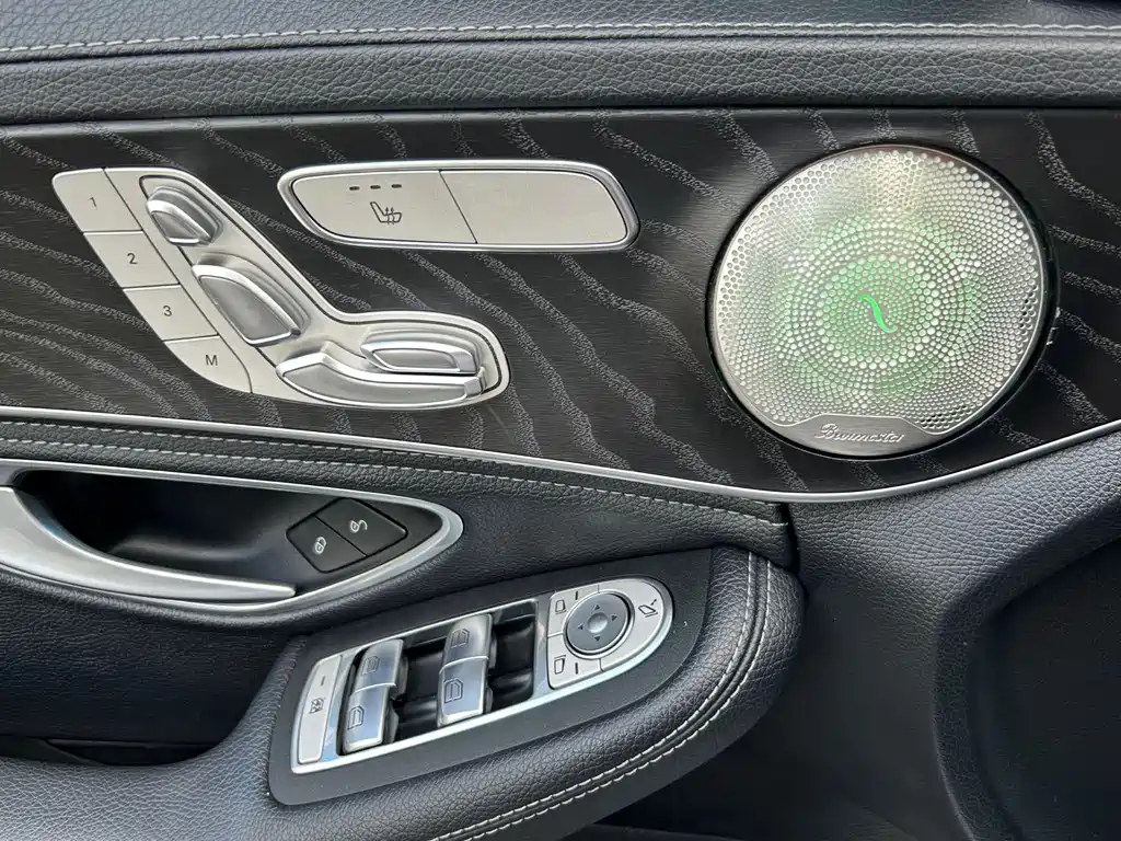 Mercedes-Benz C-Class — миниатюра 20