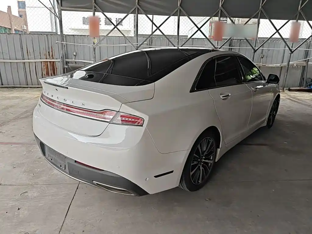 Lincoln MKZ — миниатюра 7