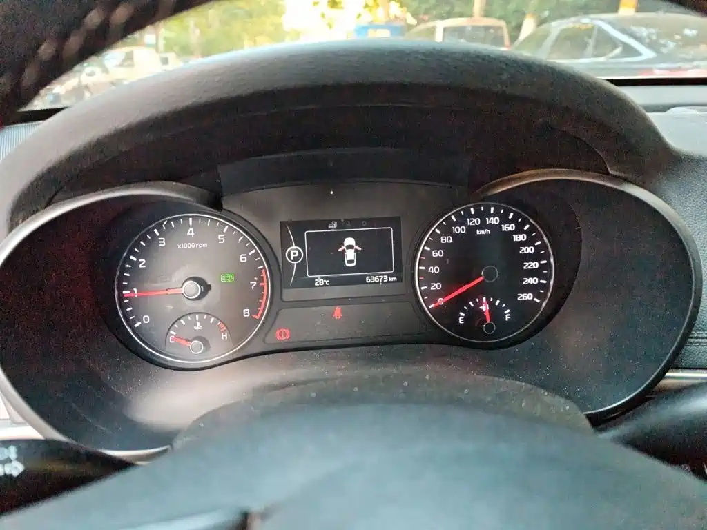 Kia K5 — миниатюра 12