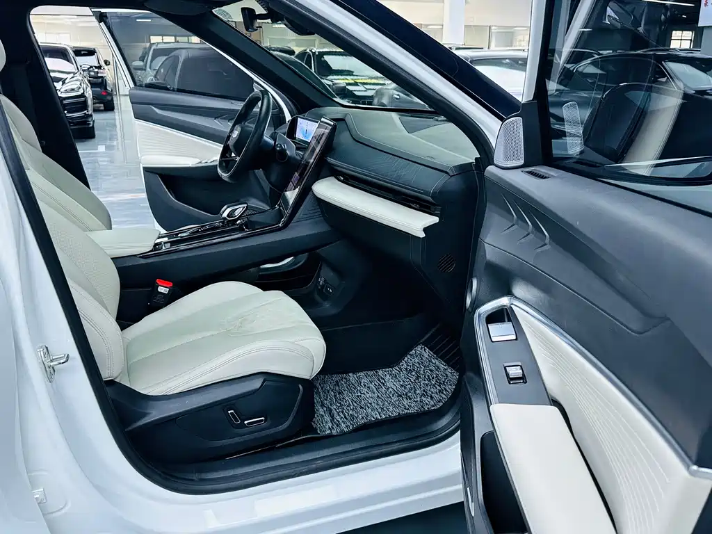 Geely Boyue — миниатюра 8