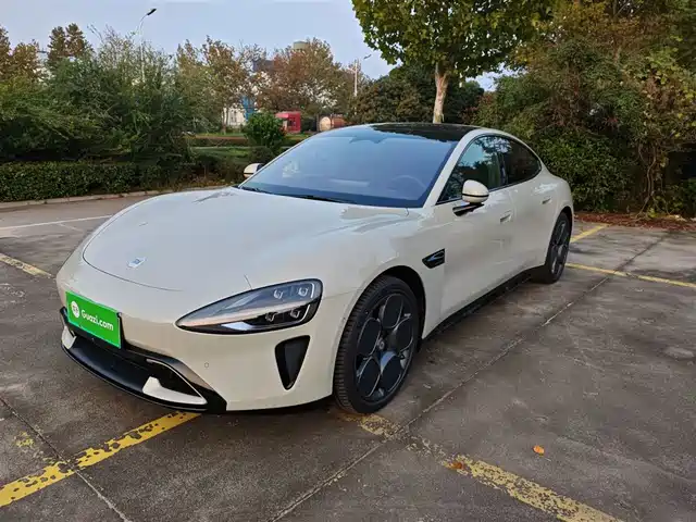 XIAOMI CAR XIAOMI SU7 2025