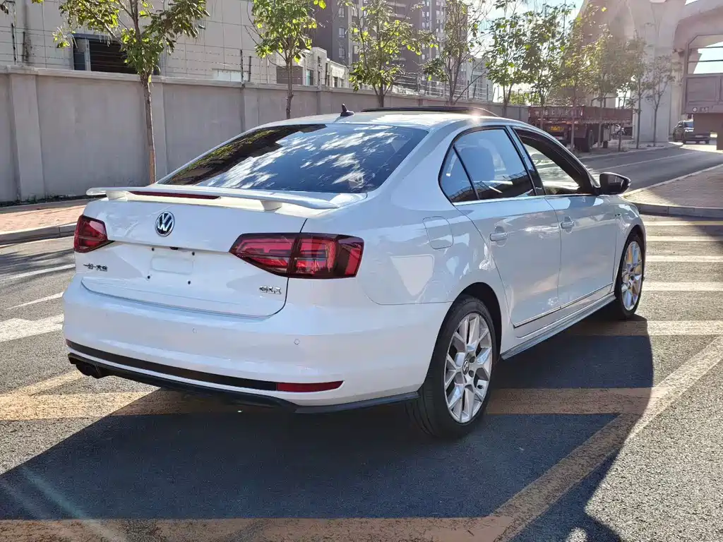 Volkswagen Sagitar — миниатюра 6