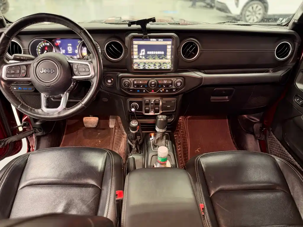 Jeep Wrangler PHEV — миниатюра 6