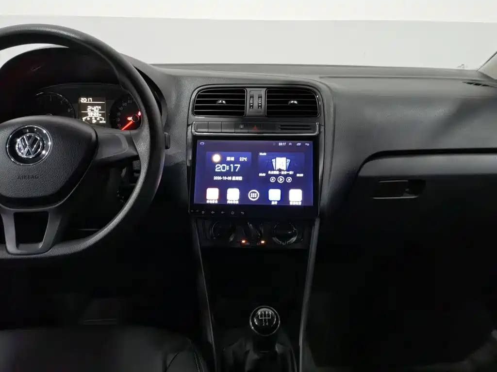 Volkswagen Polo — миниатюра 12