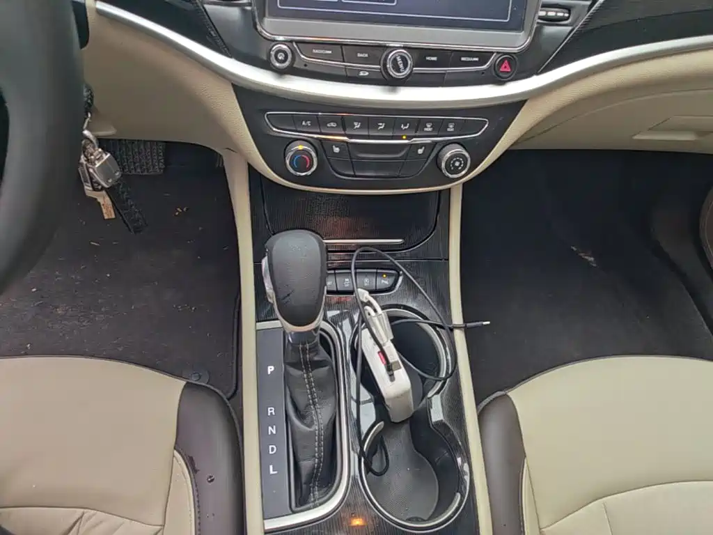 Buick Verano — миниатюра 14