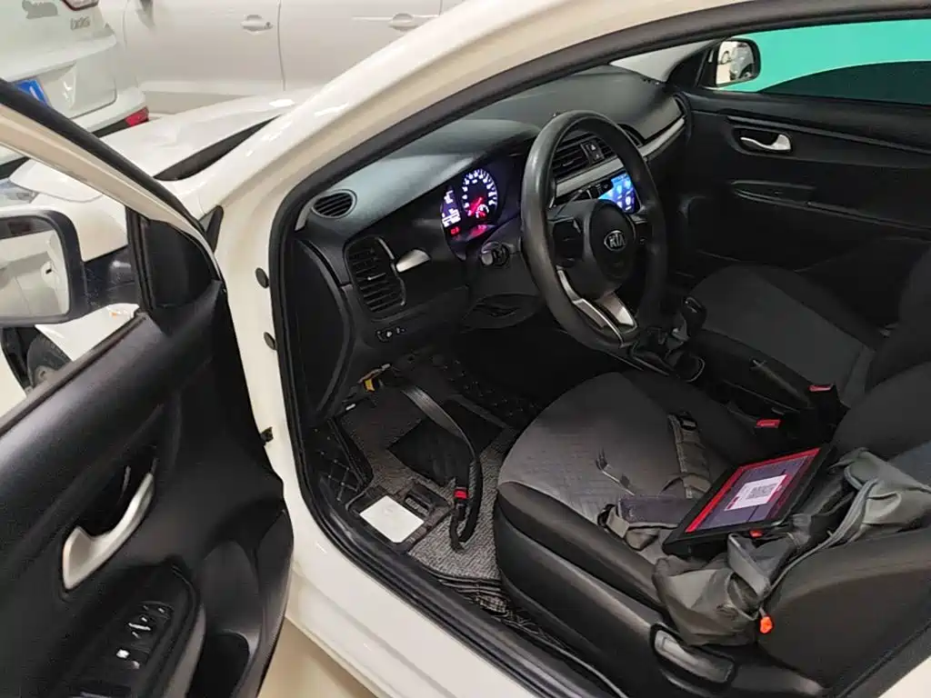 Kia K2 — миниатюра 16