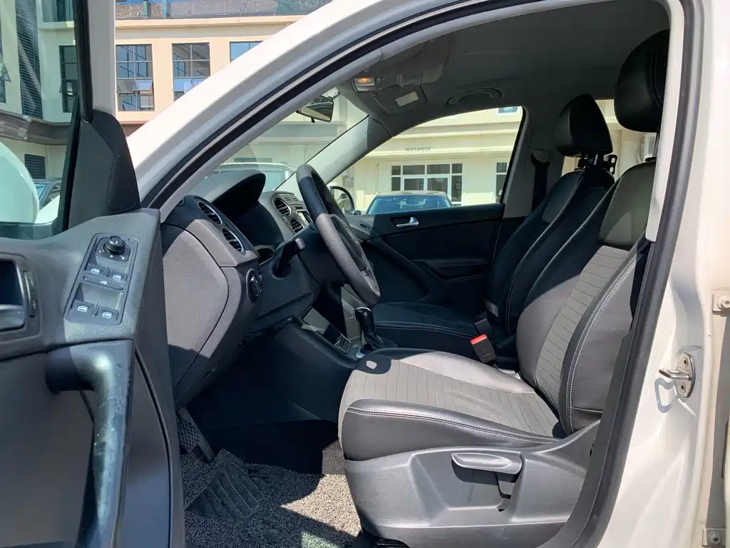Volkswagen Tiguan — миниатюра 13