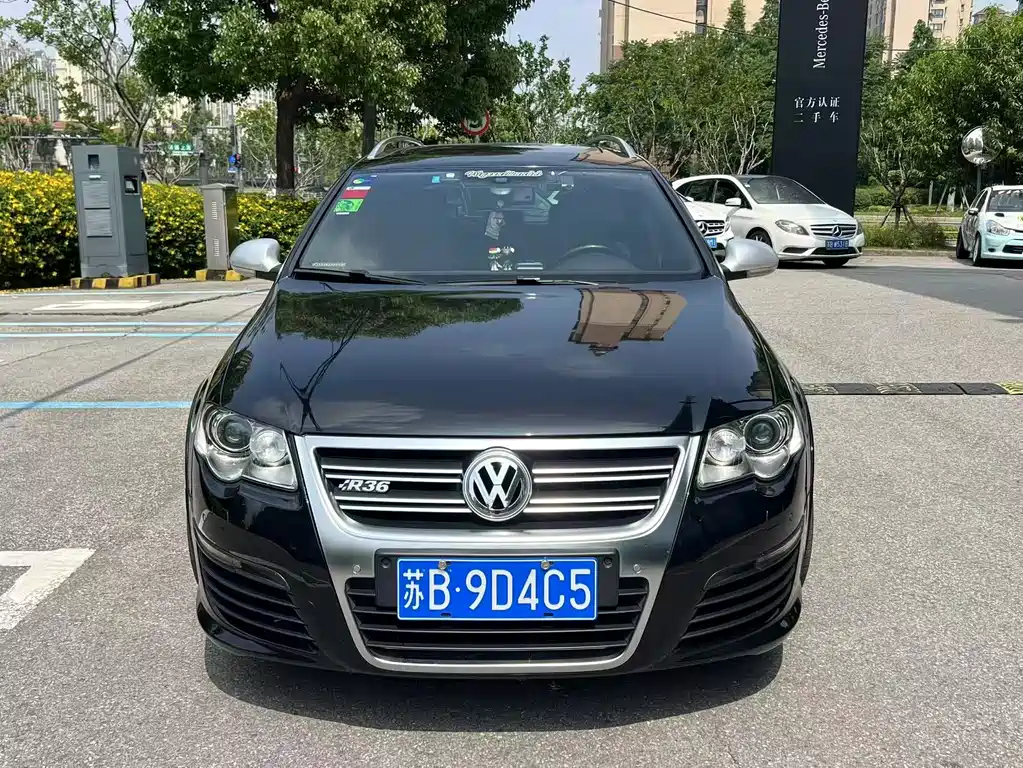 Volkswagen Passat 2008 R36