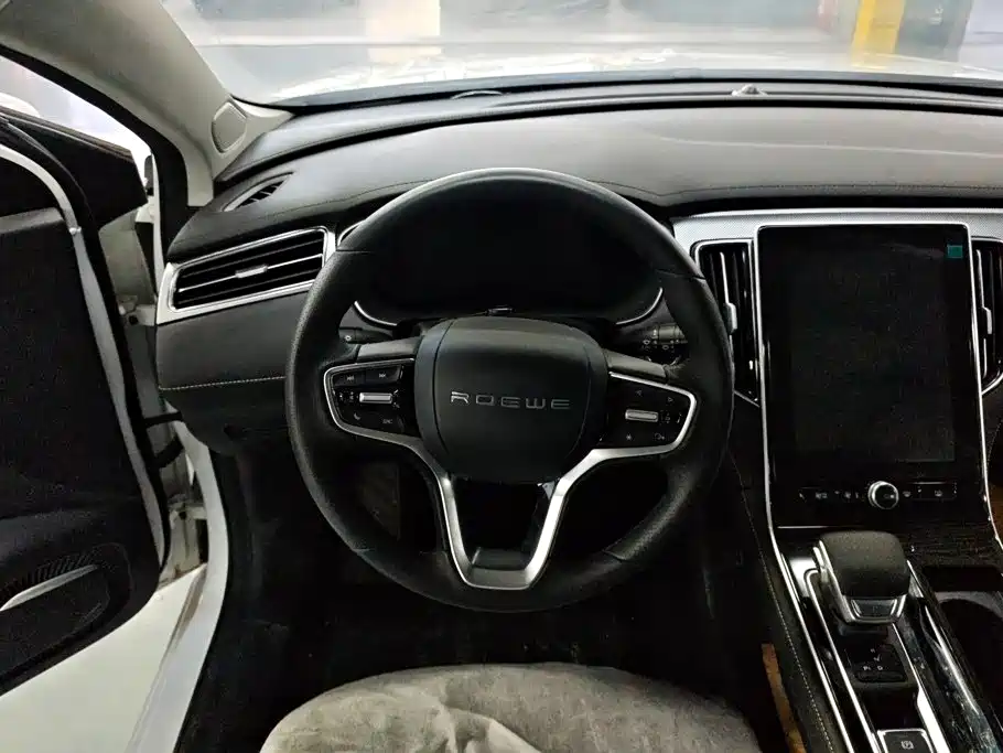 Roewe i6 MAX New Energy — миниатюра 15