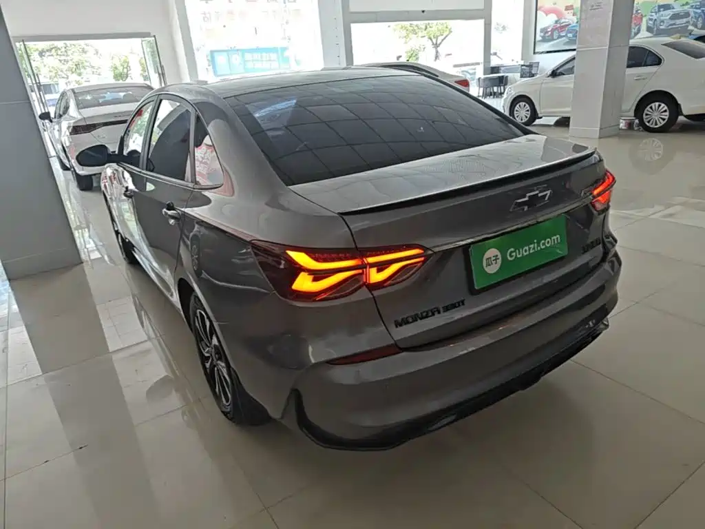Chevrolet Monza — миниатюра 5