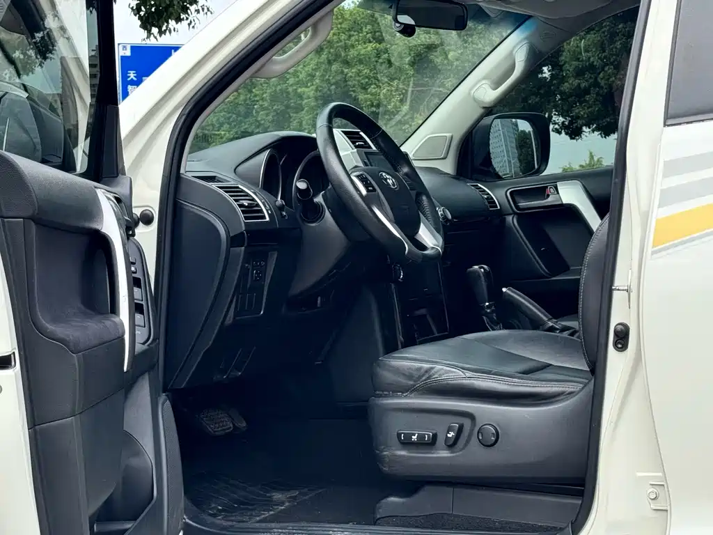 Toyota Prado — миниатюра 8