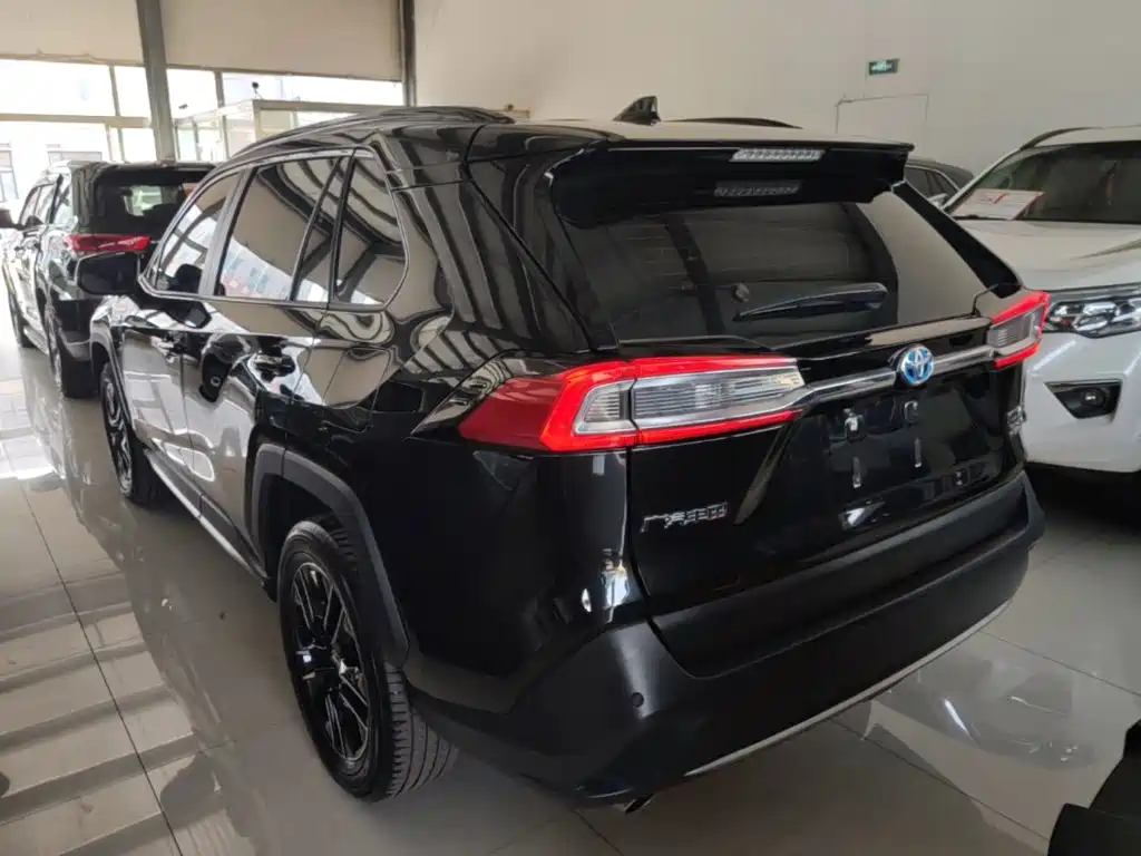 Toyota Wildlander New Energy — миниатюра 5