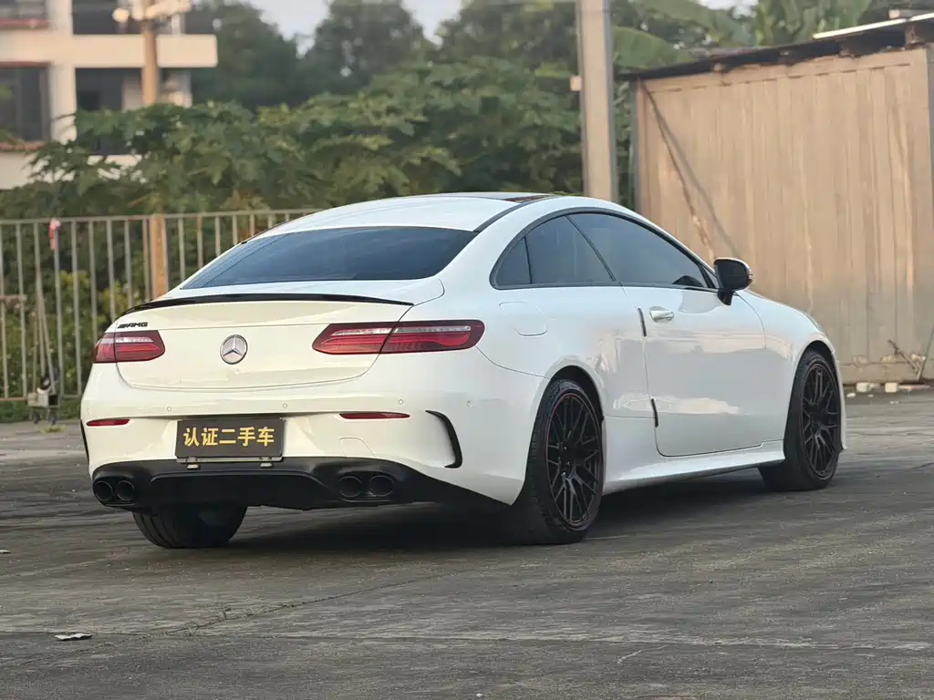 Mercedes-Benz E-Class (Import) — миниатюра 20