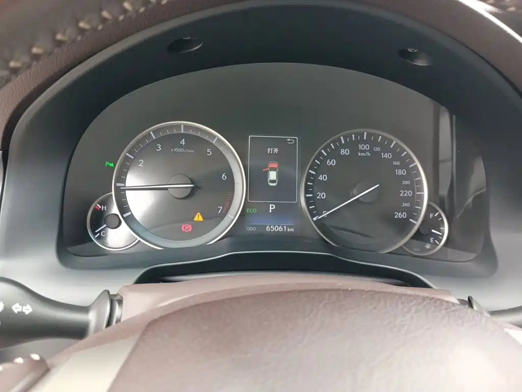 Lexus ES — миниатюра 12