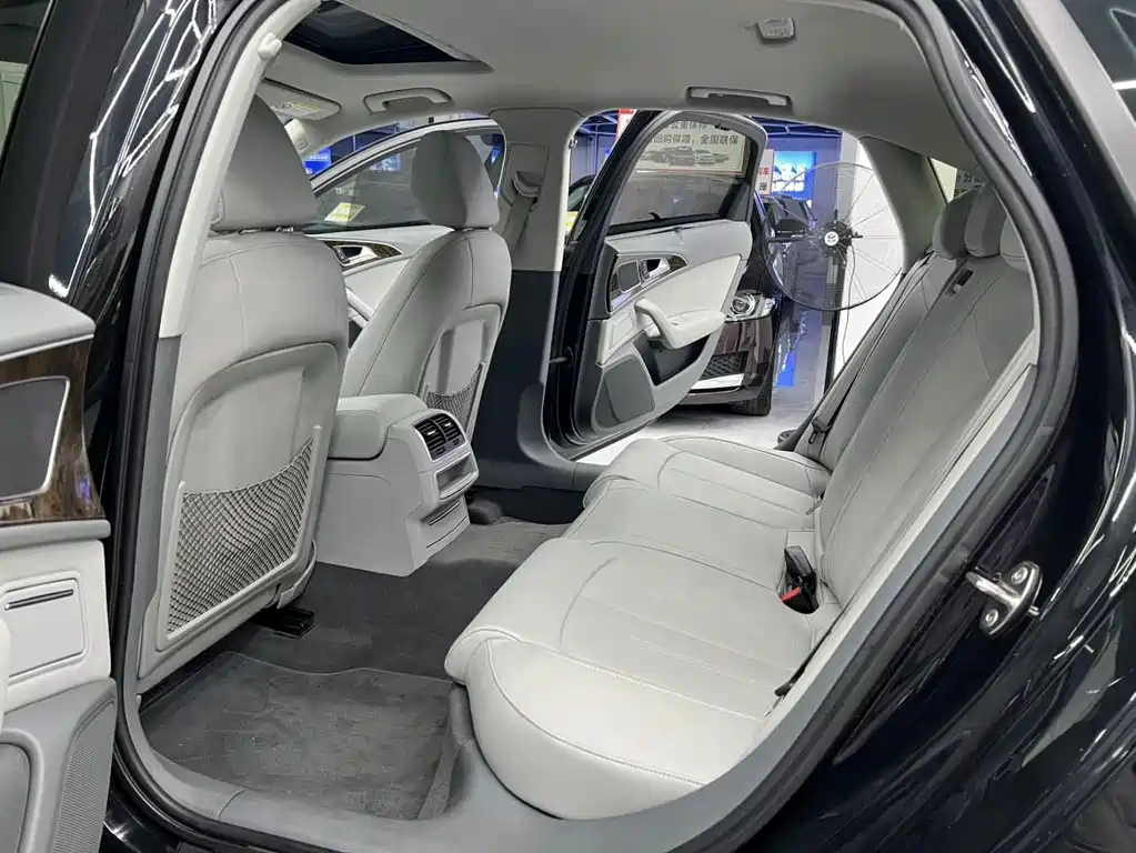 Audi A6L — миниатюра 11