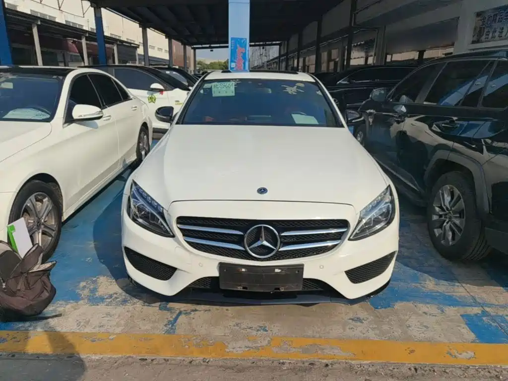 Mercedes-Benz C-Class — миниатюра 3