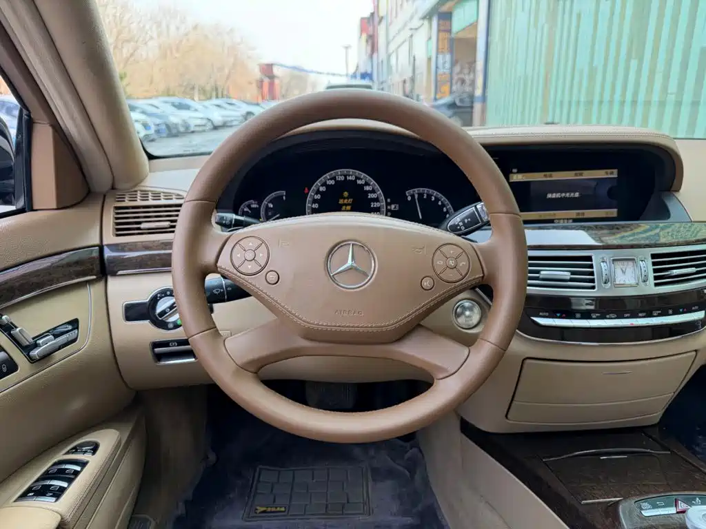 Mercedes-Benz S-Class — миниатюра 5