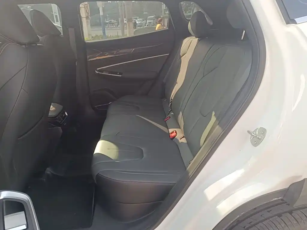 Geely Boyue — миниатюра 17