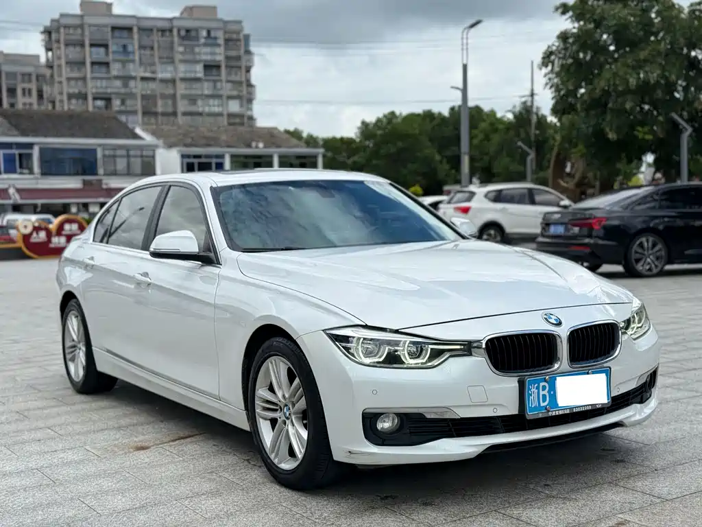 BMW 3 Series — миниатюра 3