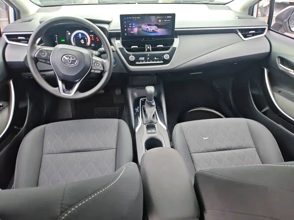 Toyota Corolla — миниатюра 14