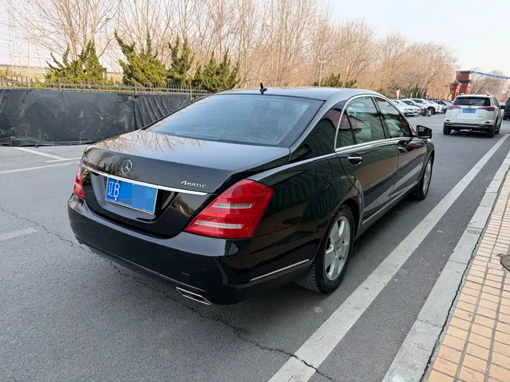 Mercedes-Benz S-Class — миниатюра 11
