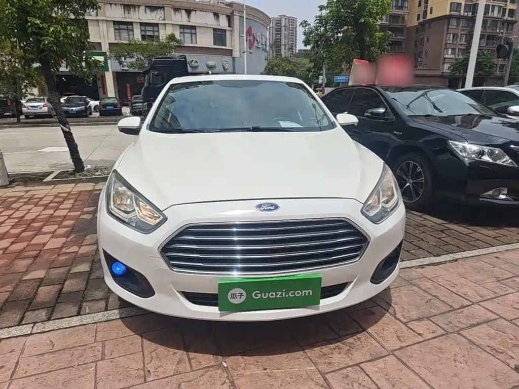 Ford Escort — миниатюра 3
