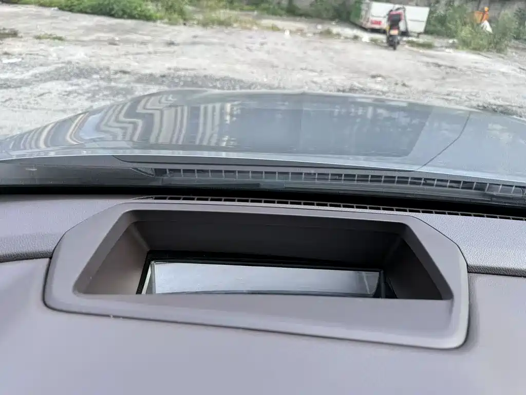 Geely Xingyue L — миниатюра 9