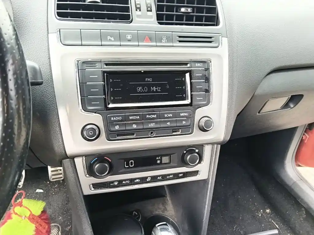 Volkswagen Polo — миниатюра 18