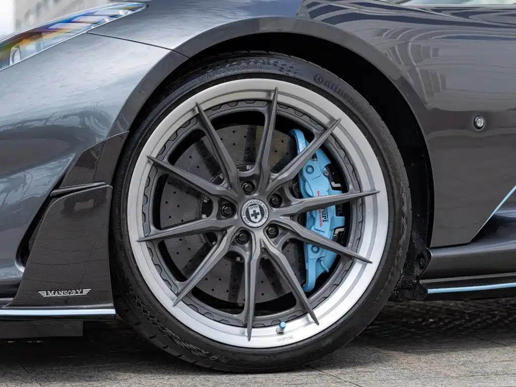 Ferrari 812 — миниатюра 8