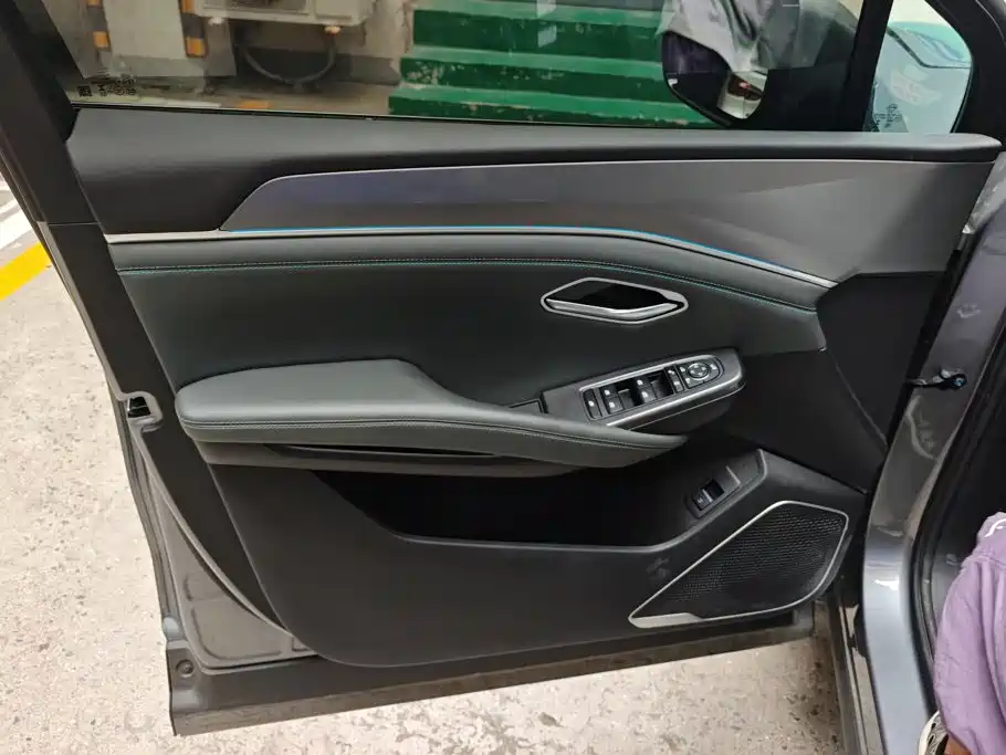 BYD L DM-i — миниатюра 7