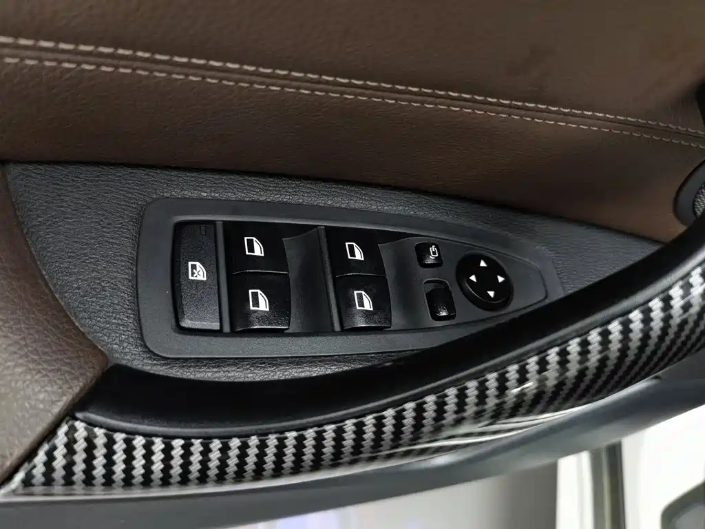 BMW X1 — миниатюра 9