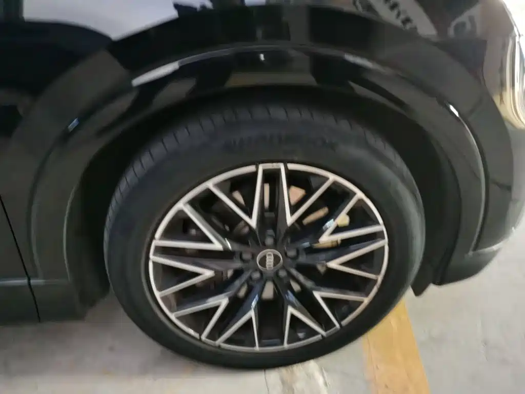 Audi Q5 e-tron — миниатюра 25