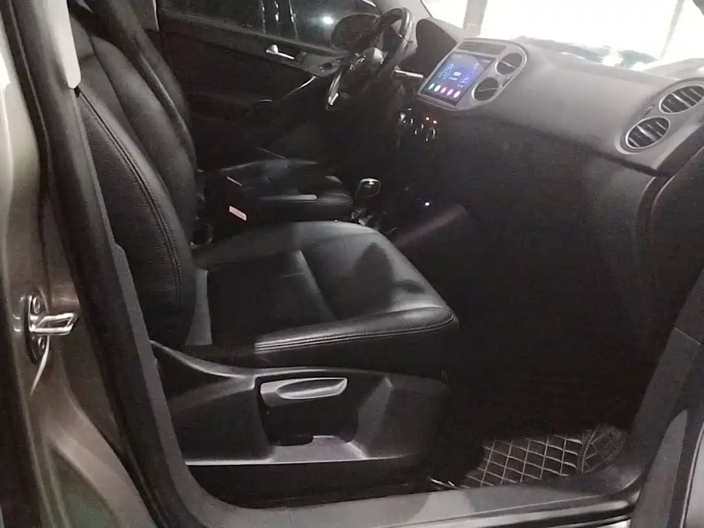 Volkswagen Tiguan — миниатюра 25