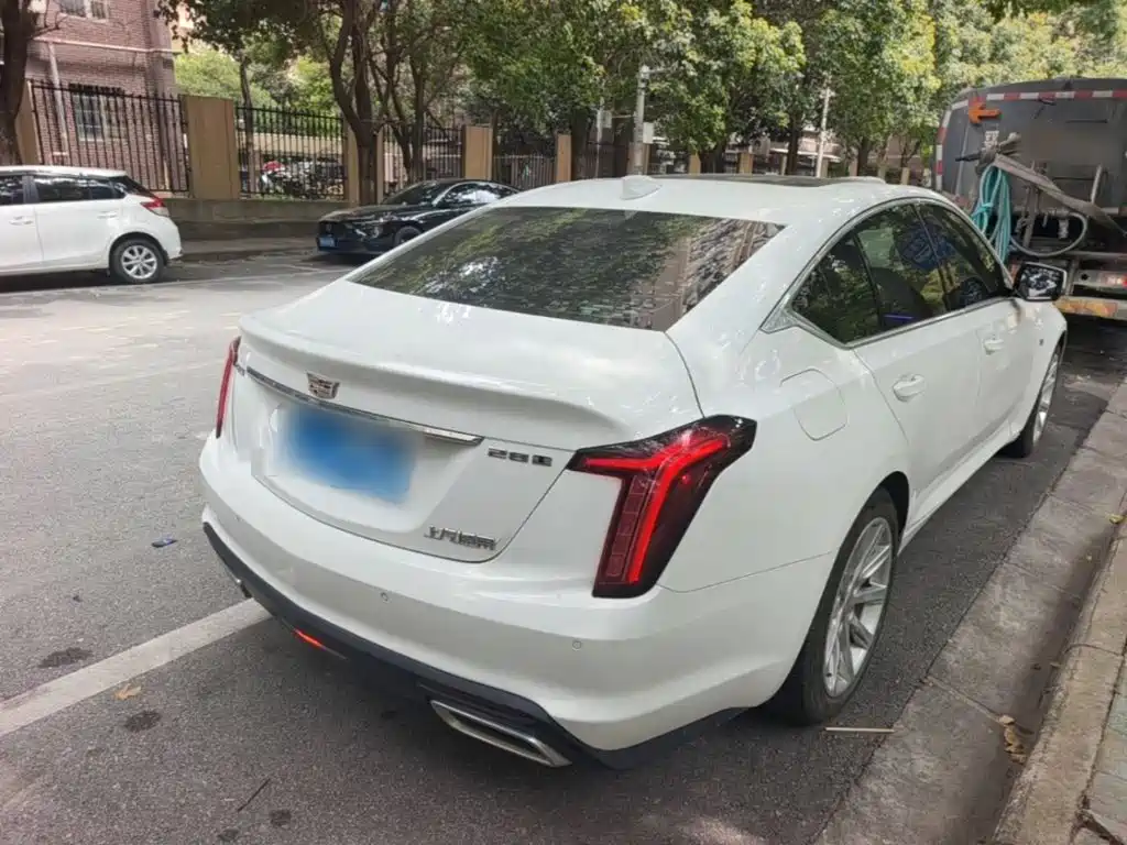 Cadillac CT5 — миниатюра 7