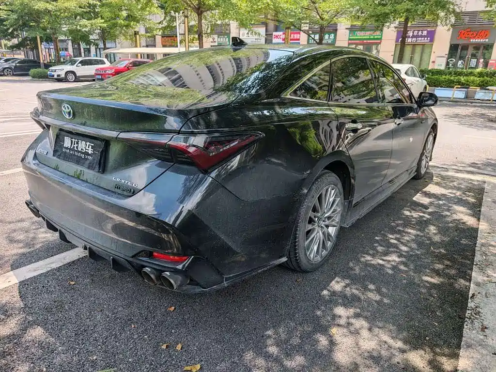 Toyota Avalon — миниатюра 8
