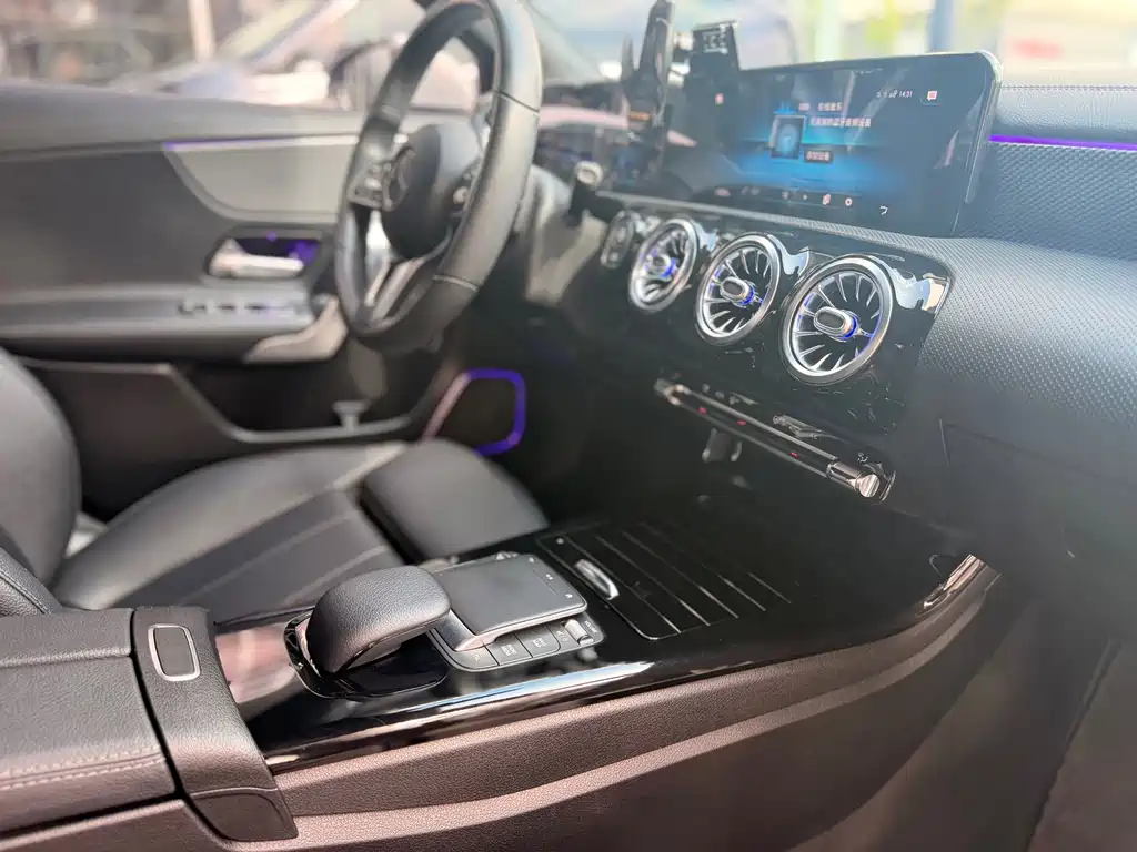 Mercedes-Benz A-Class — миниатюра 22