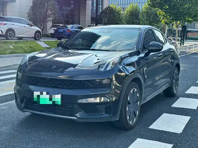 Lynk & Co 05