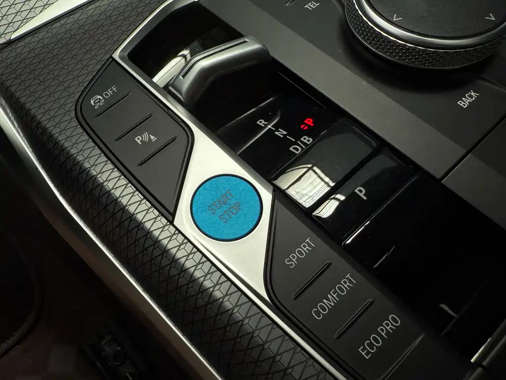 BMW i3 — миниатюра 12