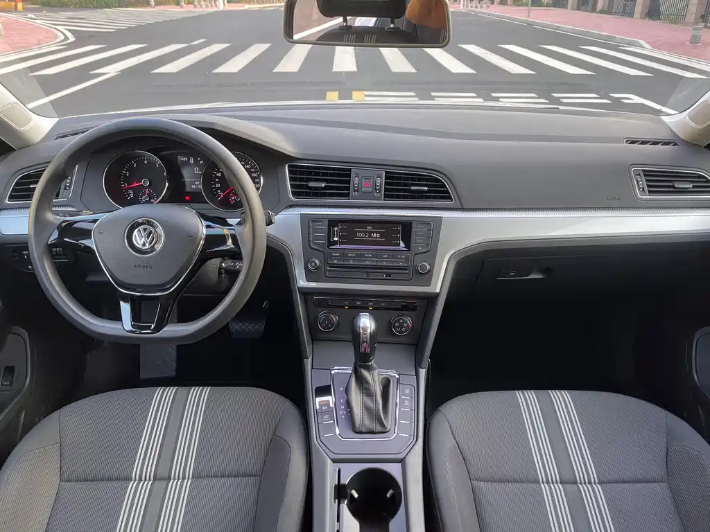 Volkswagen Lamando — миниатюра 6