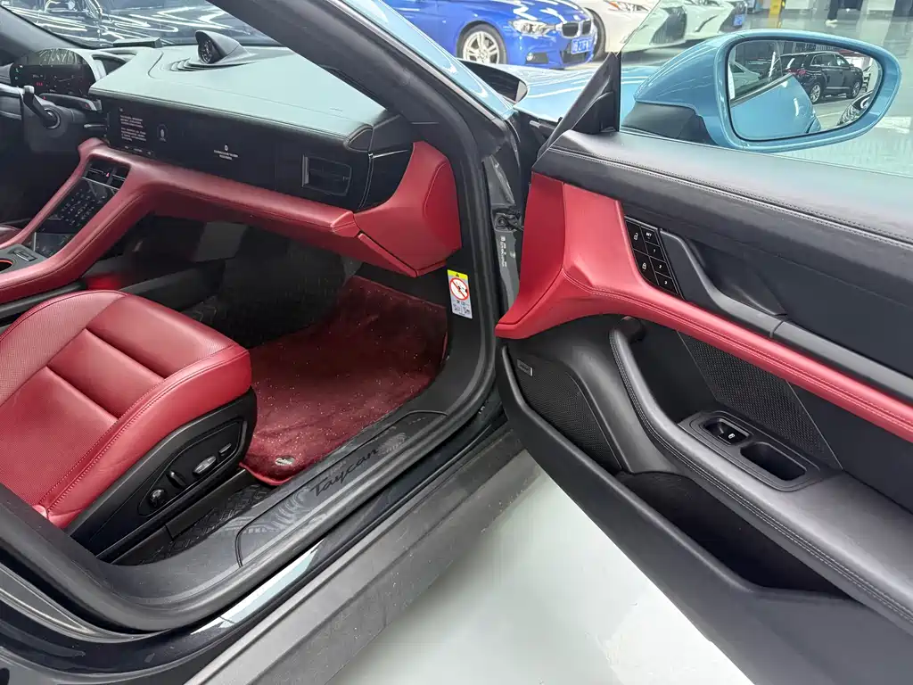 Porsche Taycan — миниатюра 20