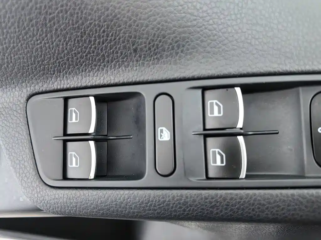 Volkswagen Tiguan — миниатюра 9