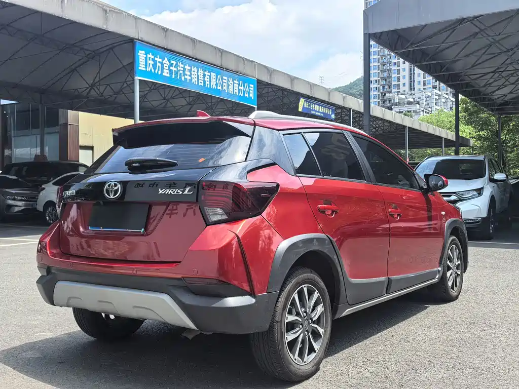 Toyota Yaris L — миниатюра 6