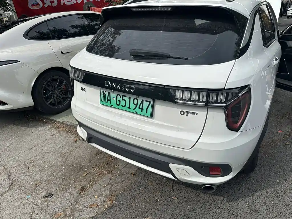 Lynk & Co 01 EM-P — миниатюра 3